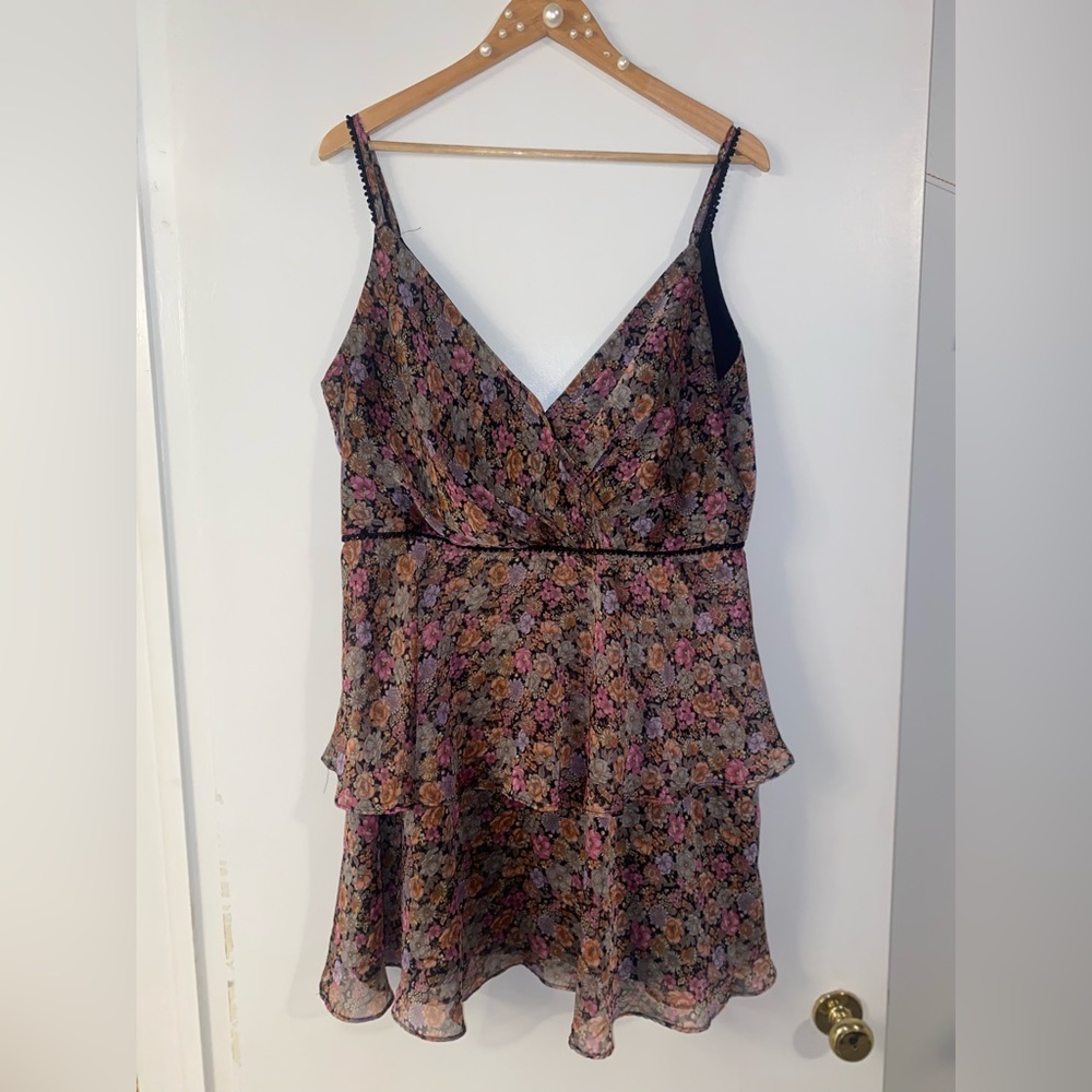 DB Studio floral print tiered ruffled dress in size 16
